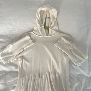 Knee length hooded sweater dress in white size small